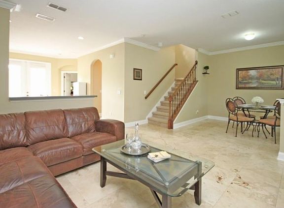 5th image of 14742 Clarkson Dr