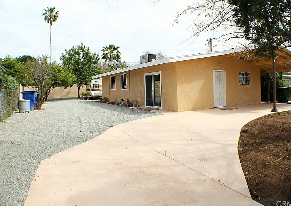 1st image of 2248 W 3rd St