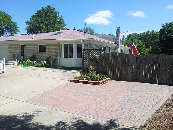 4th image of 1780 Wilmet Dr