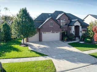 16645 W Huntington Dr, Lockport, IL 60441