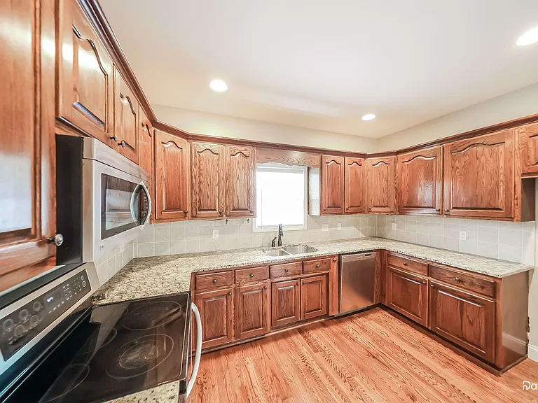4309 Green Haven Dr — Photo 3