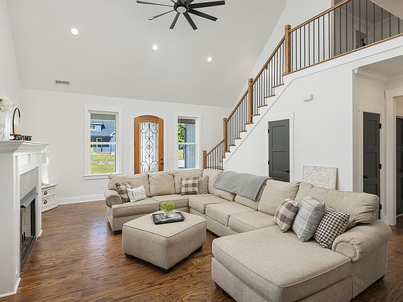 5th image of 159 Mila Mae Ln