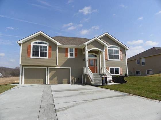 1st image of 2404 Shenandoah Dr