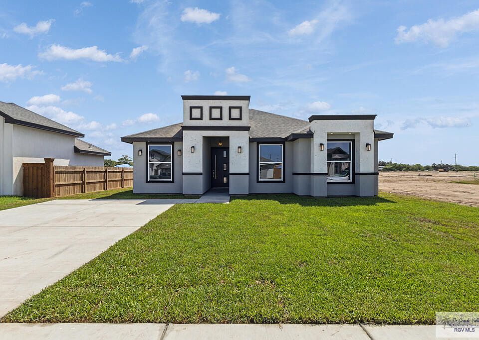 1st image of 2417 Calle Moreno #3