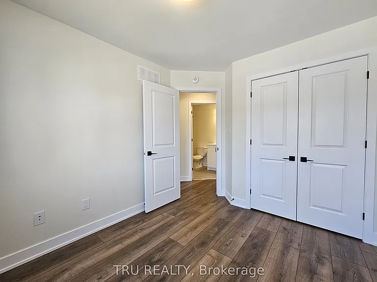 146 Wallace St — Photo 19