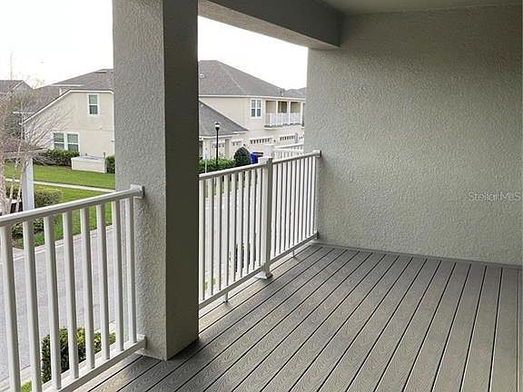 3rd image of 2910 Windmill Dr