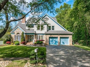 6 Firethorn Rd, Old Bridge, NJ 08857