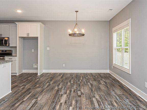 4th image of 3019 Candlelight Dr