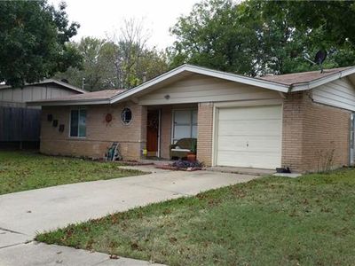 2417 Brookshire St, Arlington, TX, 76010