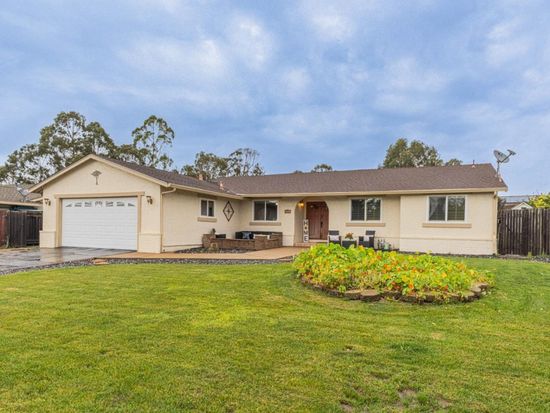 9717 Trefoil Pl, Salinas, CA 93907