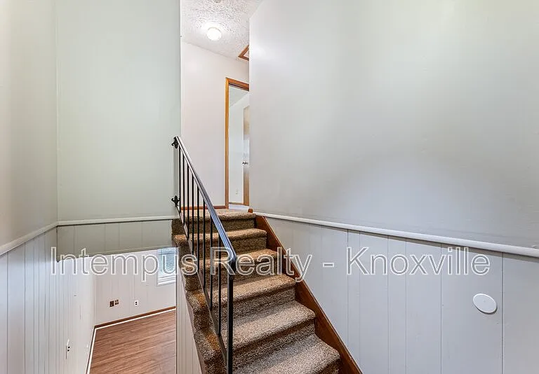 8738 Gleason Dr — Photo 7