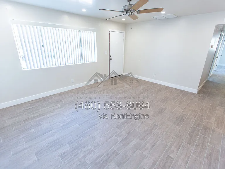 2533 E Blanche Dr — Photo 19