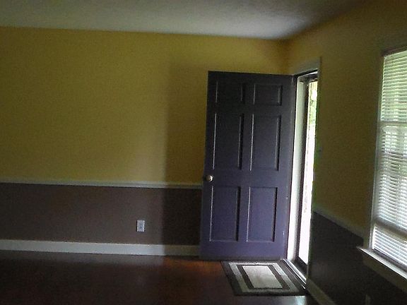 5th image of 2501 Lisa Ln