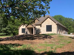 2109 Oak Ridge Dr, Neosho, MO 64850