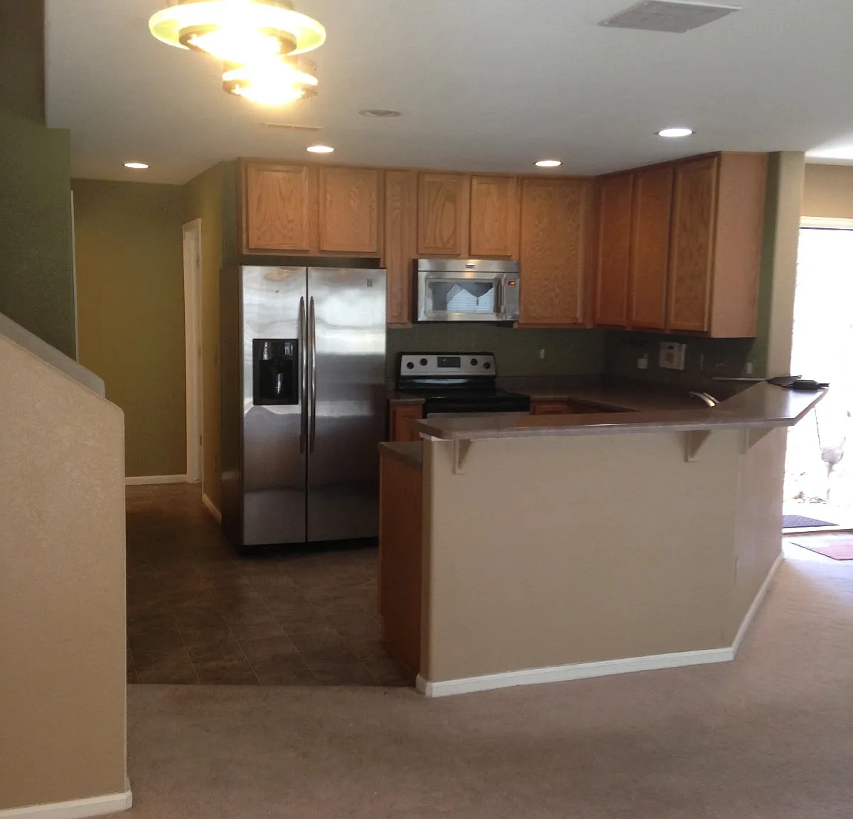3 bed, 2.5 bath, 1568 sqft, $2,395 — Photo 3
