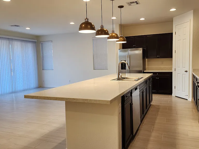 125 Parliament Cyn — Photo 10