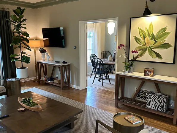 (undisclosed Address), Los Angeles, CA 90048