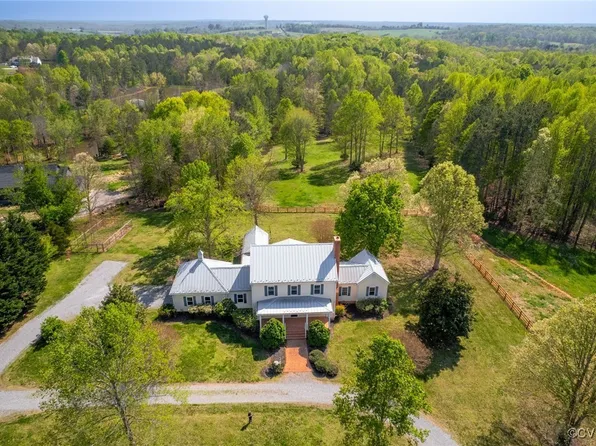 2001 Covington Rd, Crozier, VA 23039