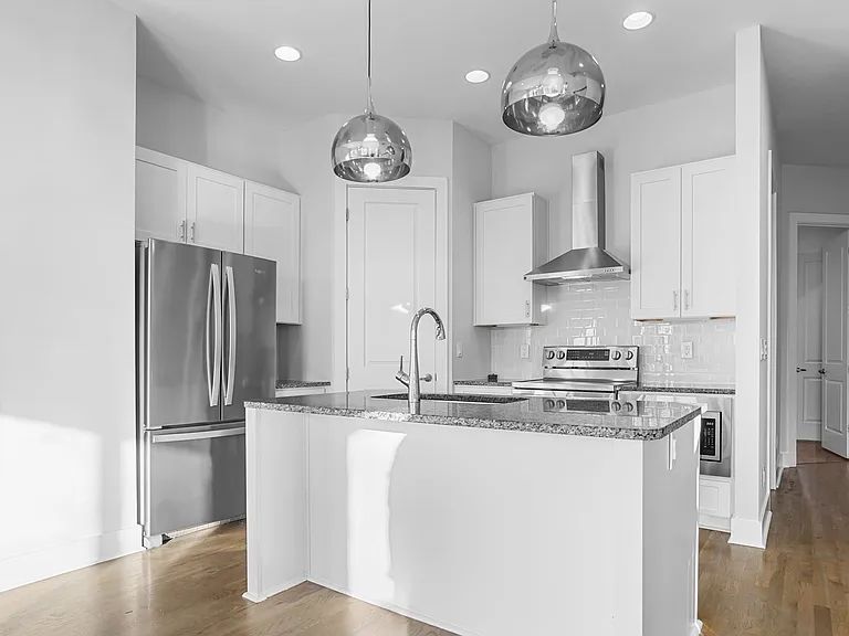 1007A Alice St — Photo 12