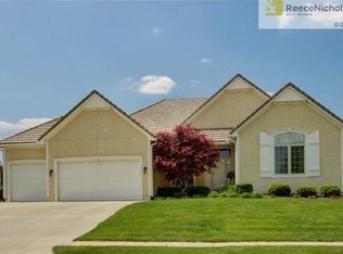 16234 Overbrook Ln, Stilwell, KS 66085