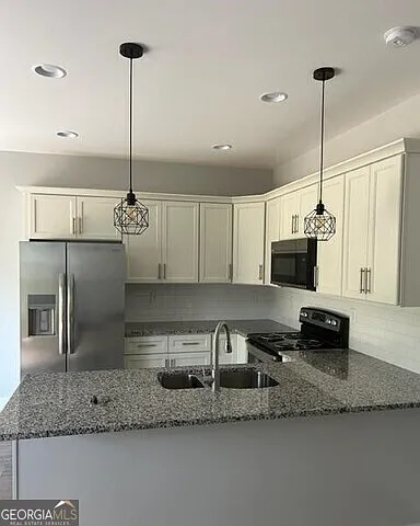 4705 Chariot Dr — Photo 4