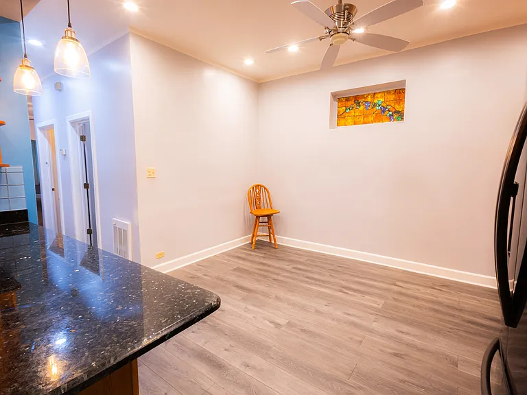 7250 S King Dr #1 — Photo 10