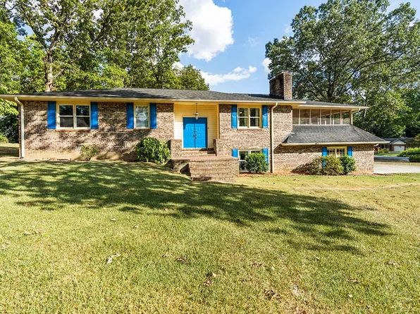 127 Limerick Rd, Greenwood, SC 29649