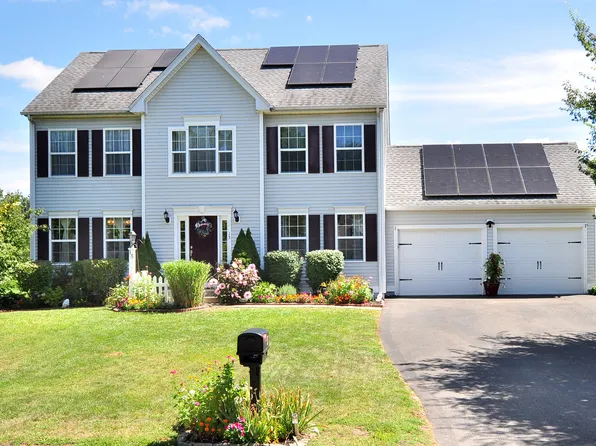 15 Breakwater Lane, Windsor, CT 06095