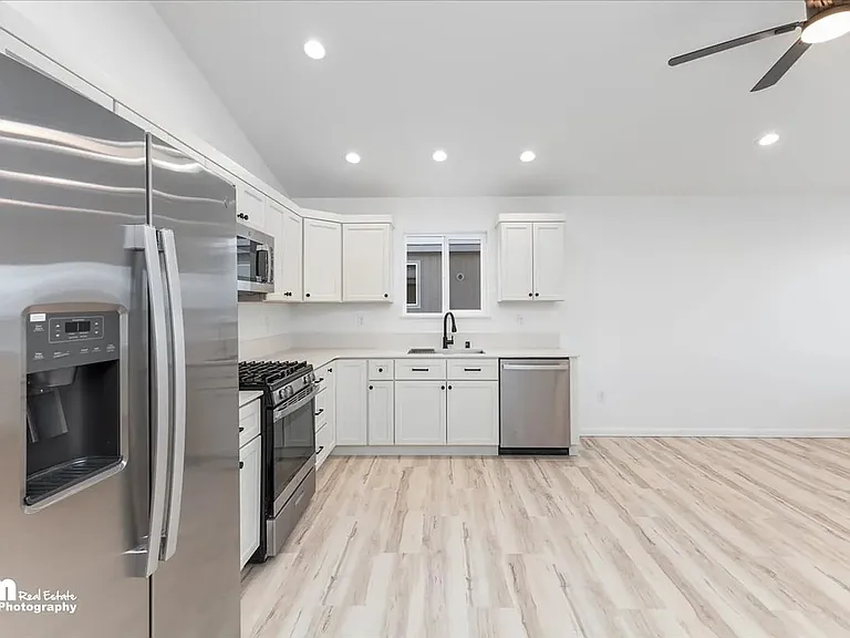 6760 W Queen Anne Ave #3 — Photo 11