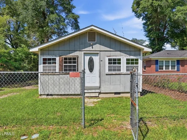 125 Lewis Street, Walterboro, SC 29488