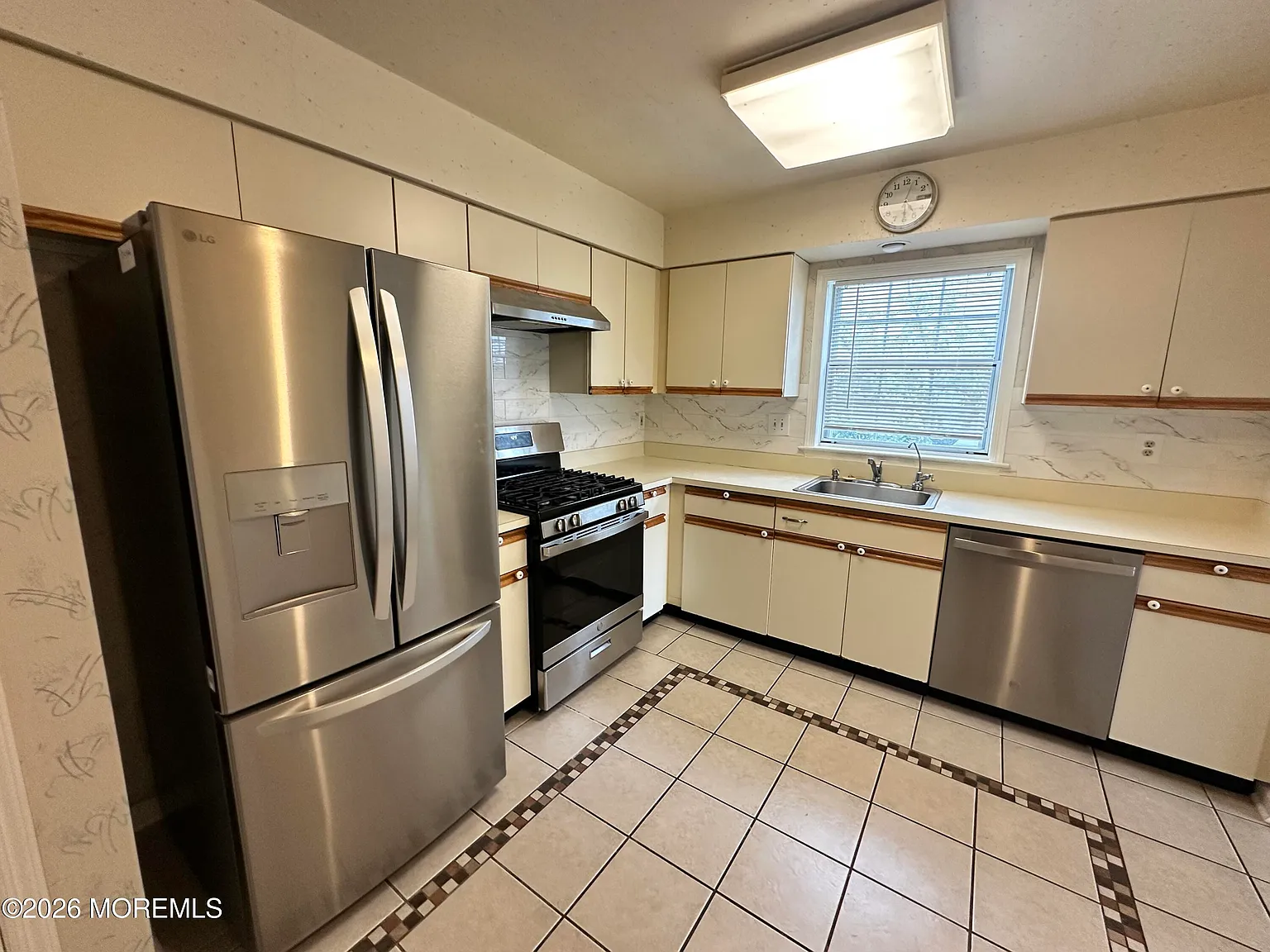 2 bed, $2,650 — Photo 4
