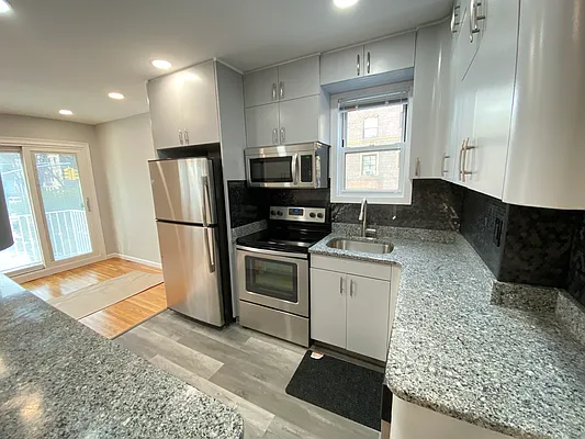 Rented by Voro, LLC | media 13