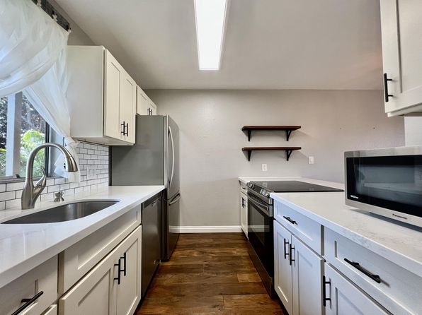140 Uwapo Rd APT 1-203