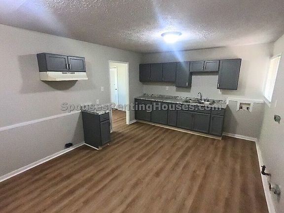 4th image of 5126 Thrush Dr