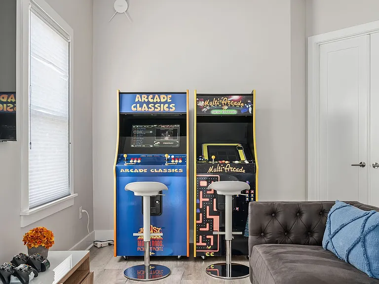 Building's Lounge