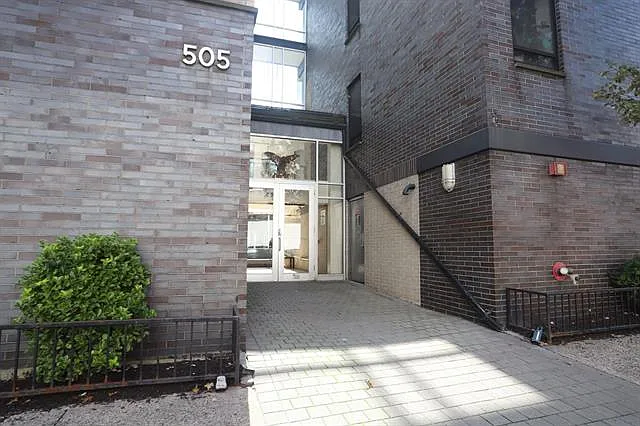 Gotham Mills — Photo 2