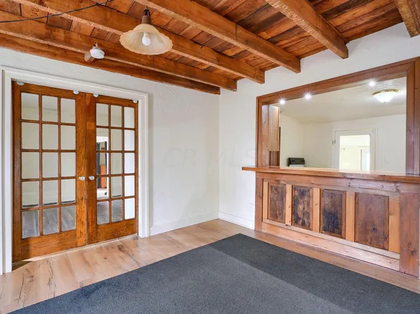 109 N Park Dr, Baltimore, OH 43105