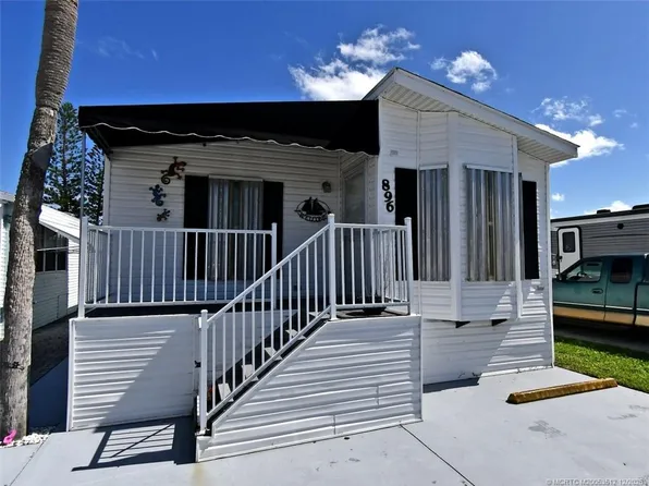 896 Nettles Blvd, Jensen Beach, FL 34957