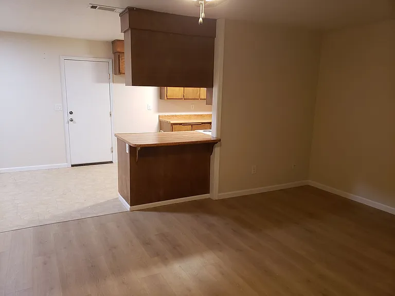 1127 Jaxon Way — Photo 7