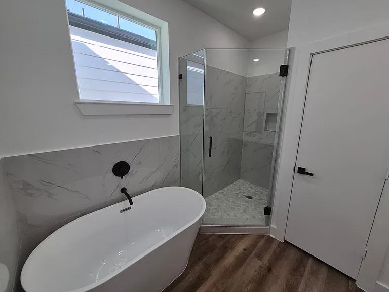 3003 Delano St — Photo 18