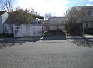 625 N 8th St, Lander, WY 82520