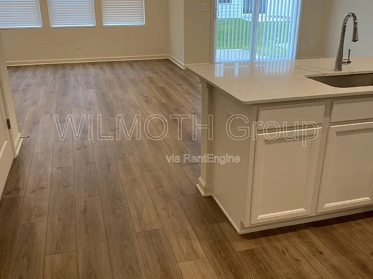 7246 Selah Ln — Photo 5