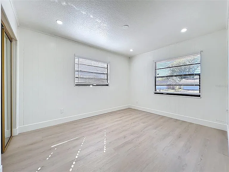 3463 Arnel Dr — Photo 16