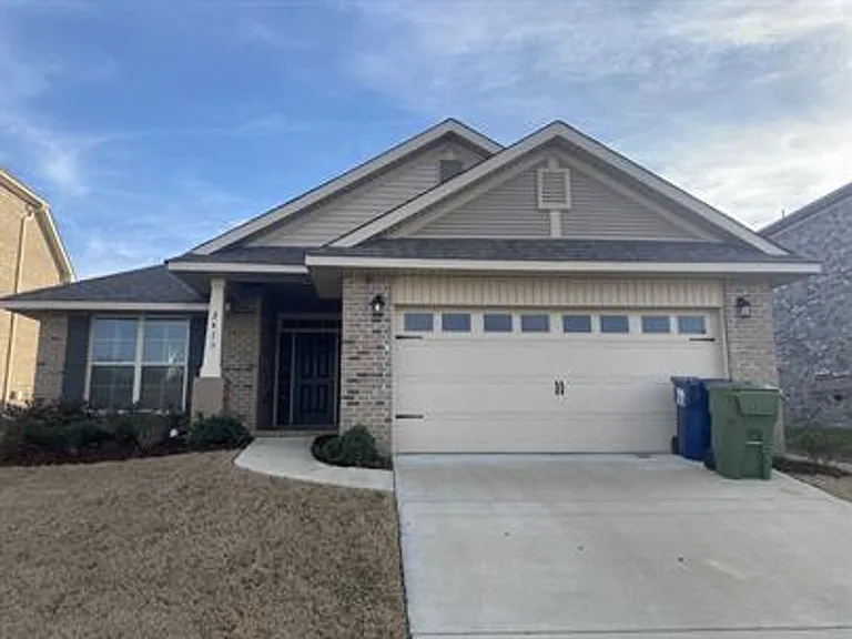 2413 Bell Manor Dr SW — Photo 1