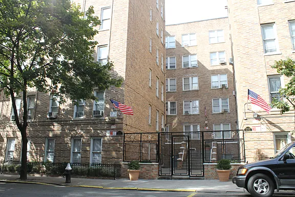 3451 Knox Pl #4B — Photo 1