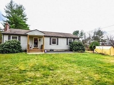 286 Batchelor St, Granby, MA, 01033