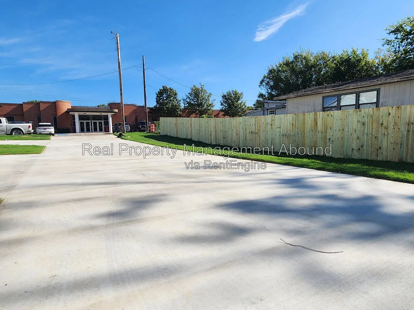 2 bed, 2.5 bath, 1120 sqft, $1,500 — Photo 3