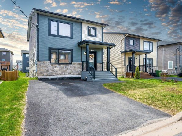 133 Titanium Cres, Halifax, NS B3P 0J3