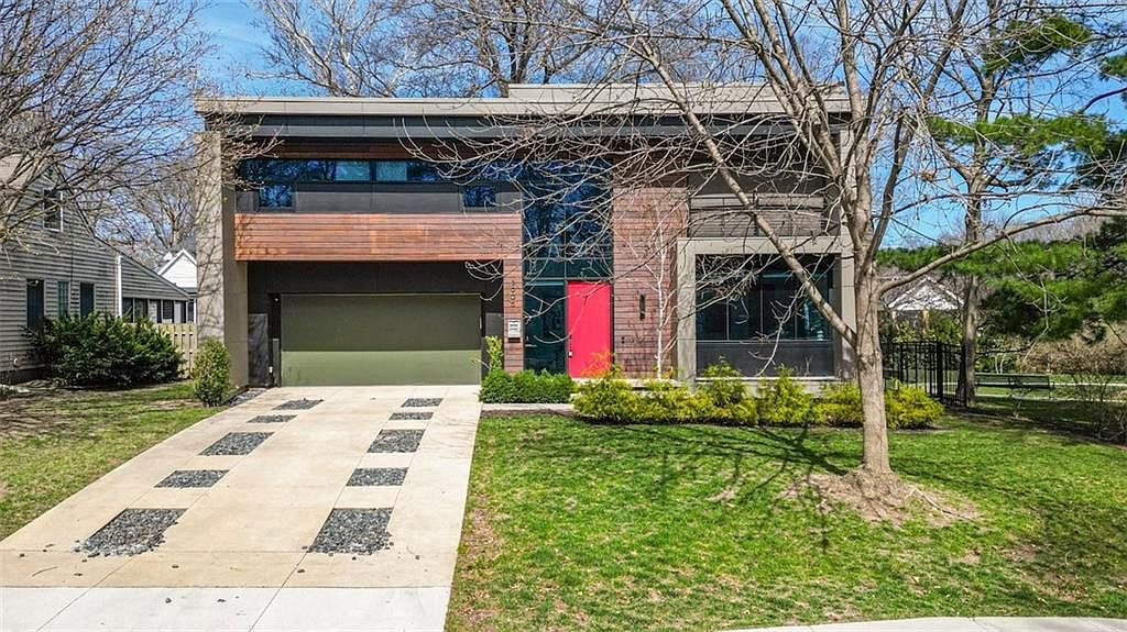 3906 W 69th St, Prairie Village, KS 66208 | MLS #2587351 | Zillow