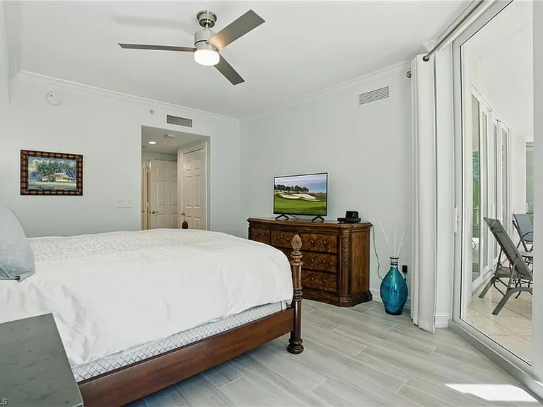 2728 Tiburon Blvd E #A-104 — Photo 18